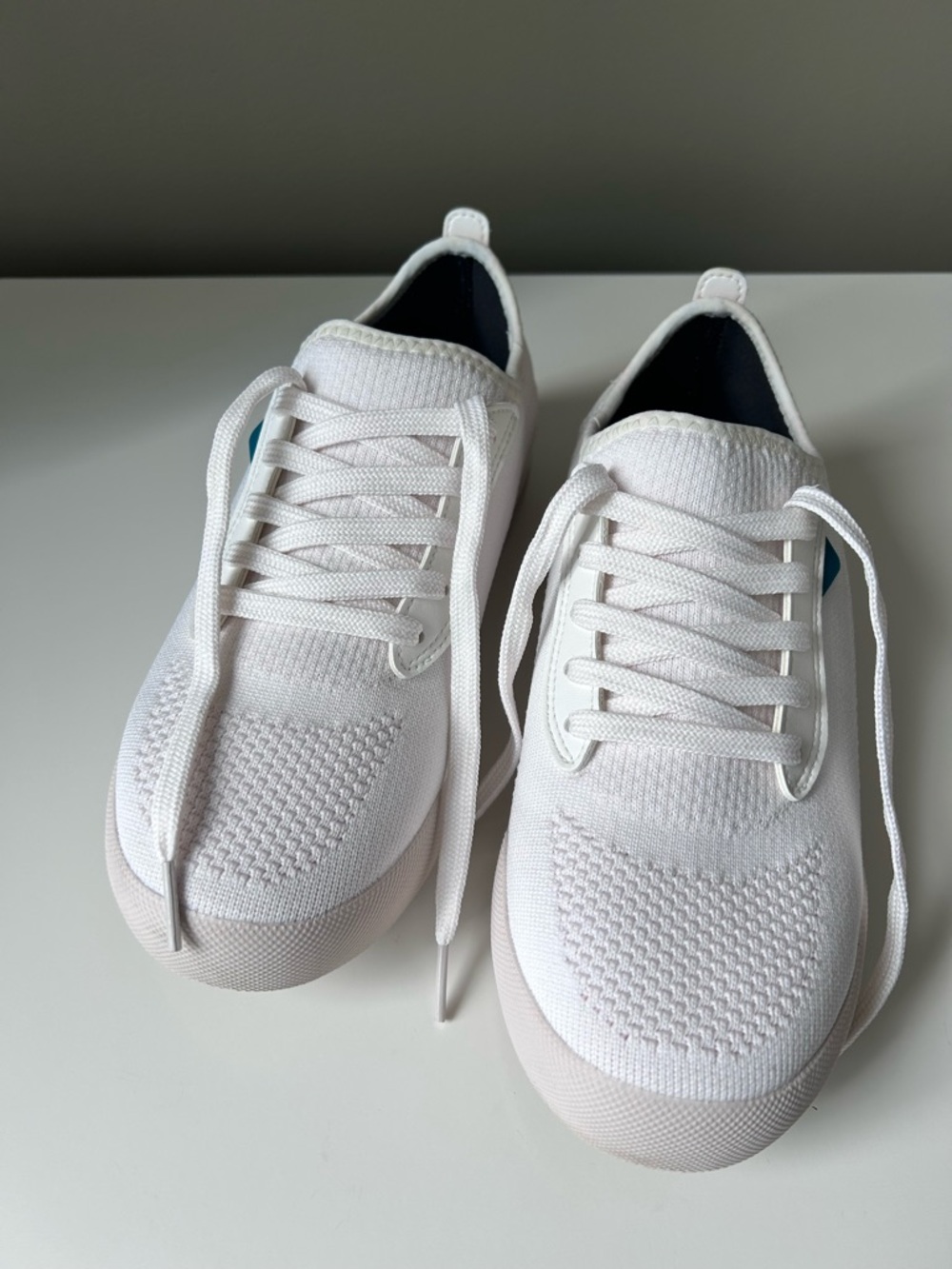 Vessi Women’s Classic Weekender Knit Lace-Up Sneakers in White (Light Songbird)